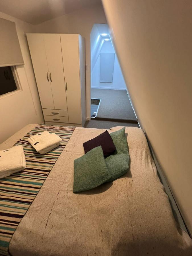 Alojamiento Temaukel Apartment อูซัวยา ภายนอก รูปภาพ